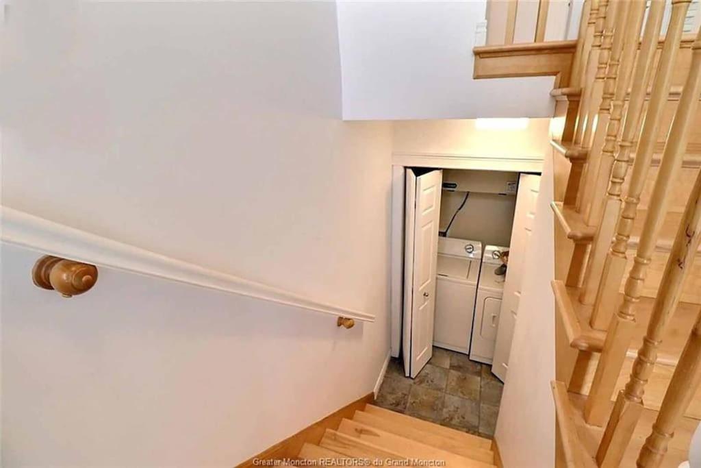 3 Bedroom Main unit House with a backyard and deck Basement not included