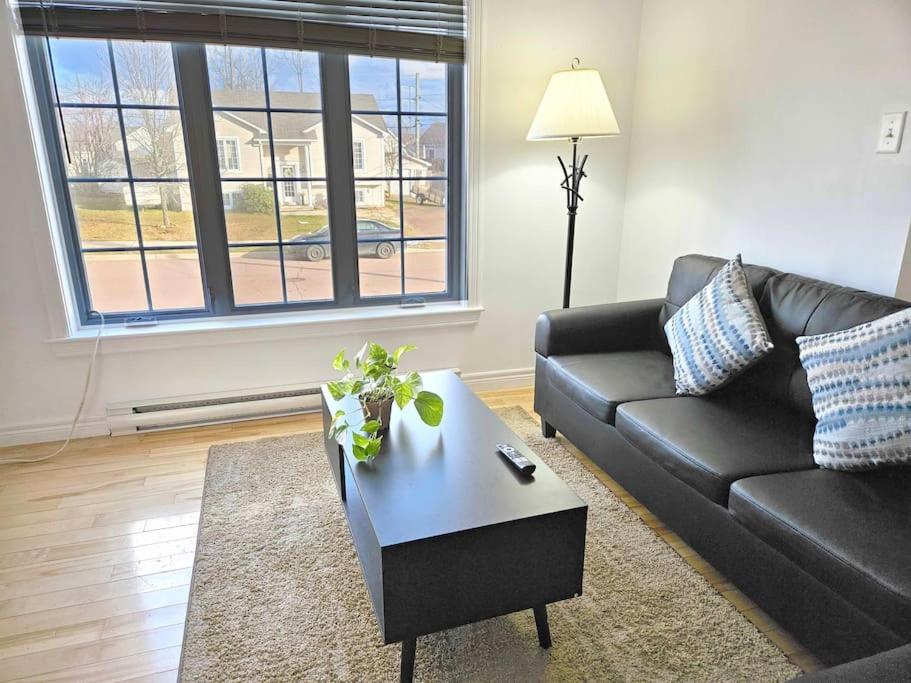 3 Bedroom Main unit House with a backyard and deck Basement not included