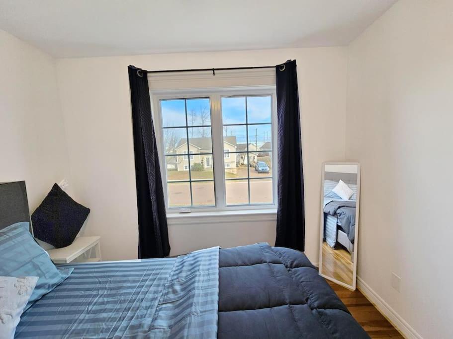 3 Bedroom Main unit House with a backyard and deck Basement not included