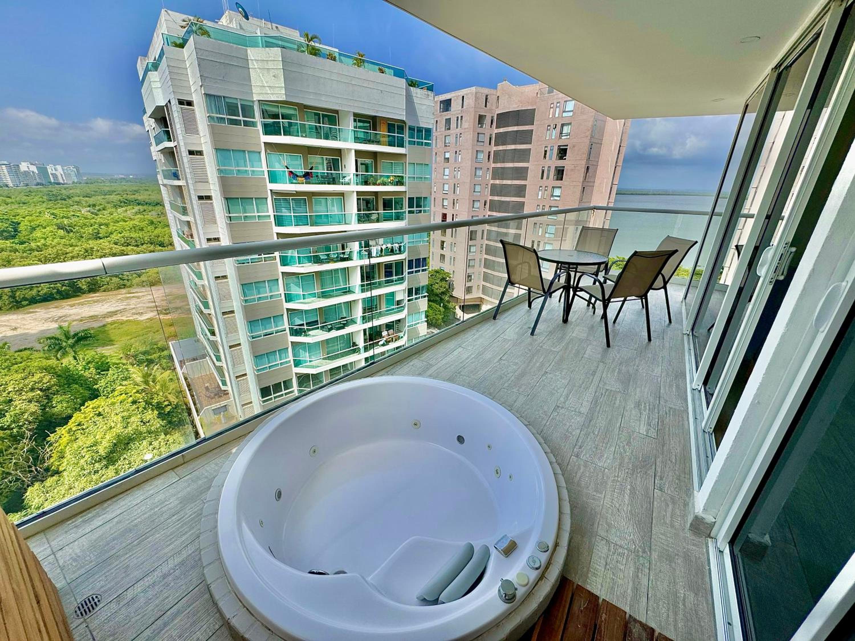 Dominique 1101 - Espectacular Apto con Jacuzzi