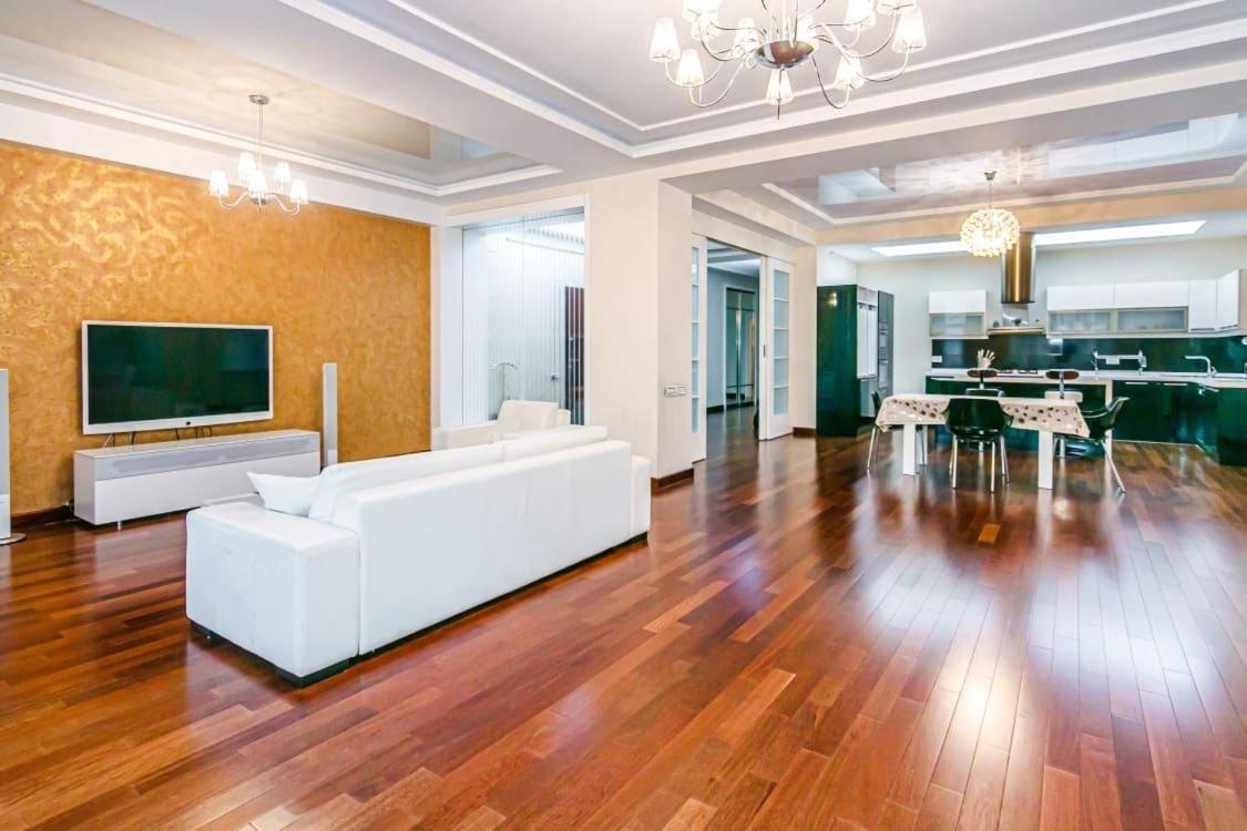 Prestige Apartment VIP HILTTON