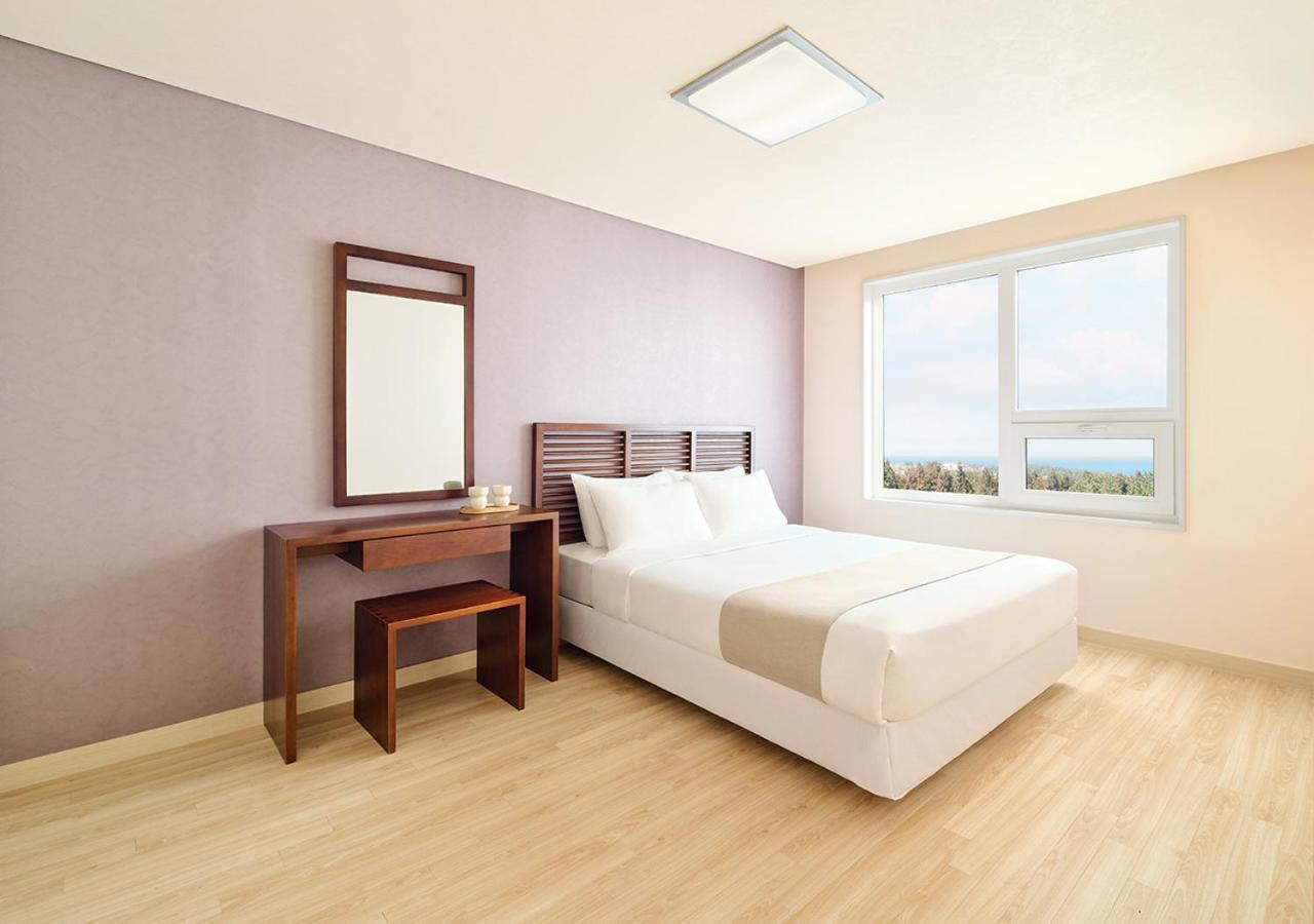 Jeju Vacations - Hanwha Resort Jeju - Property Image 2