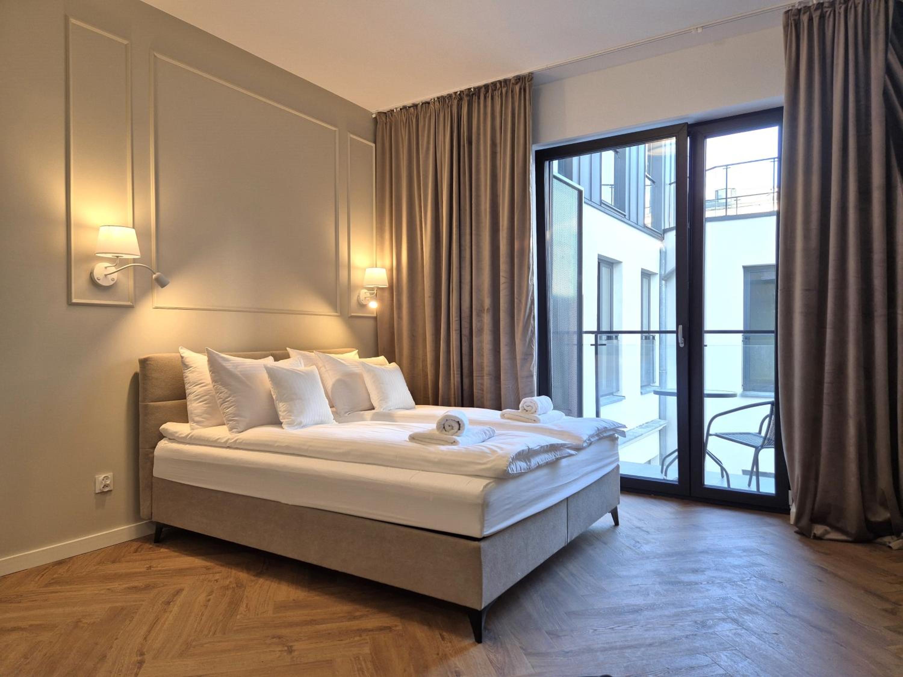 Roosevelta Residence Apartments - przy OFF Piotrkowska, FV - Klimatyzacja - WiFi, Orientarium, Atlas Arena, HopaLupa, Aquapark Fala, EC1