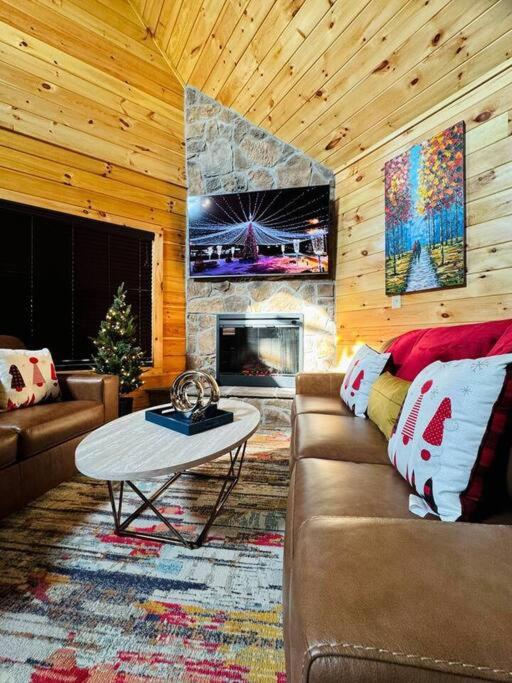 Enchanted Peak Lodge