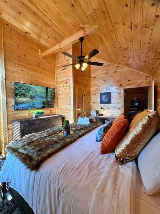 Enchanted Peak Lodge