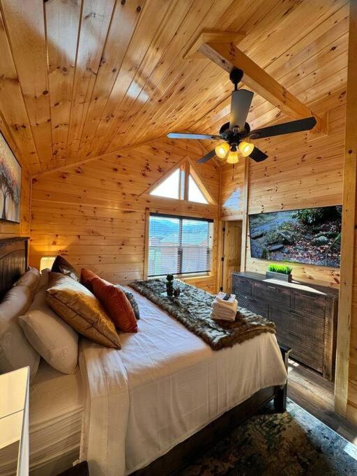 Enchanted Peak Lodge
