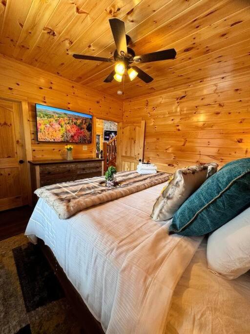 Enchanted Peak Lodge