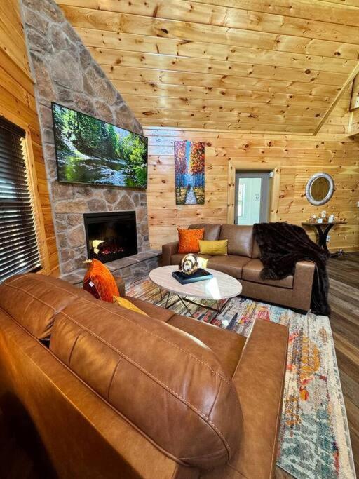 Enchanted Peak Lodge