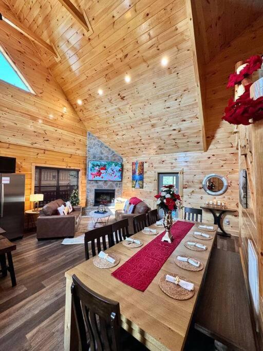 Enchanted Peak Lodge