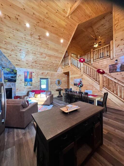 Enchanted Peak Lodge