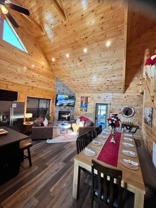 Enchanted Peak Lodge