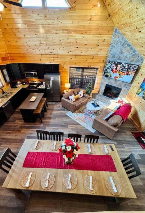 Enchanted Peak Lodge