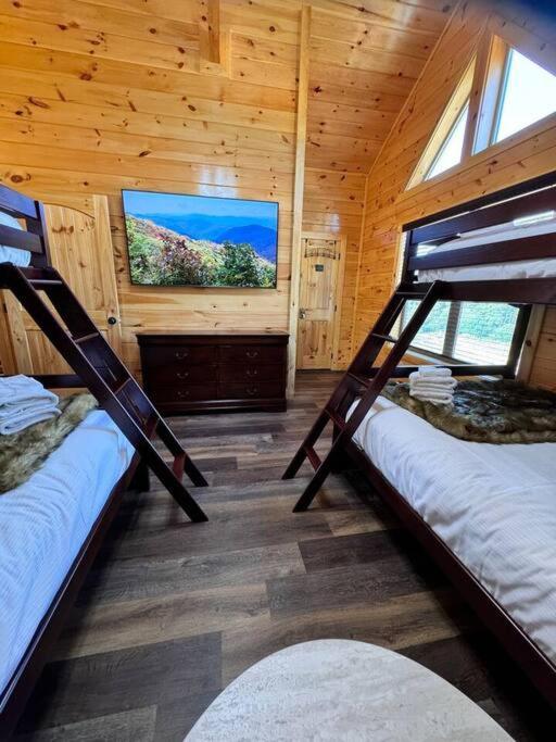 Enchanted Peak Lodge