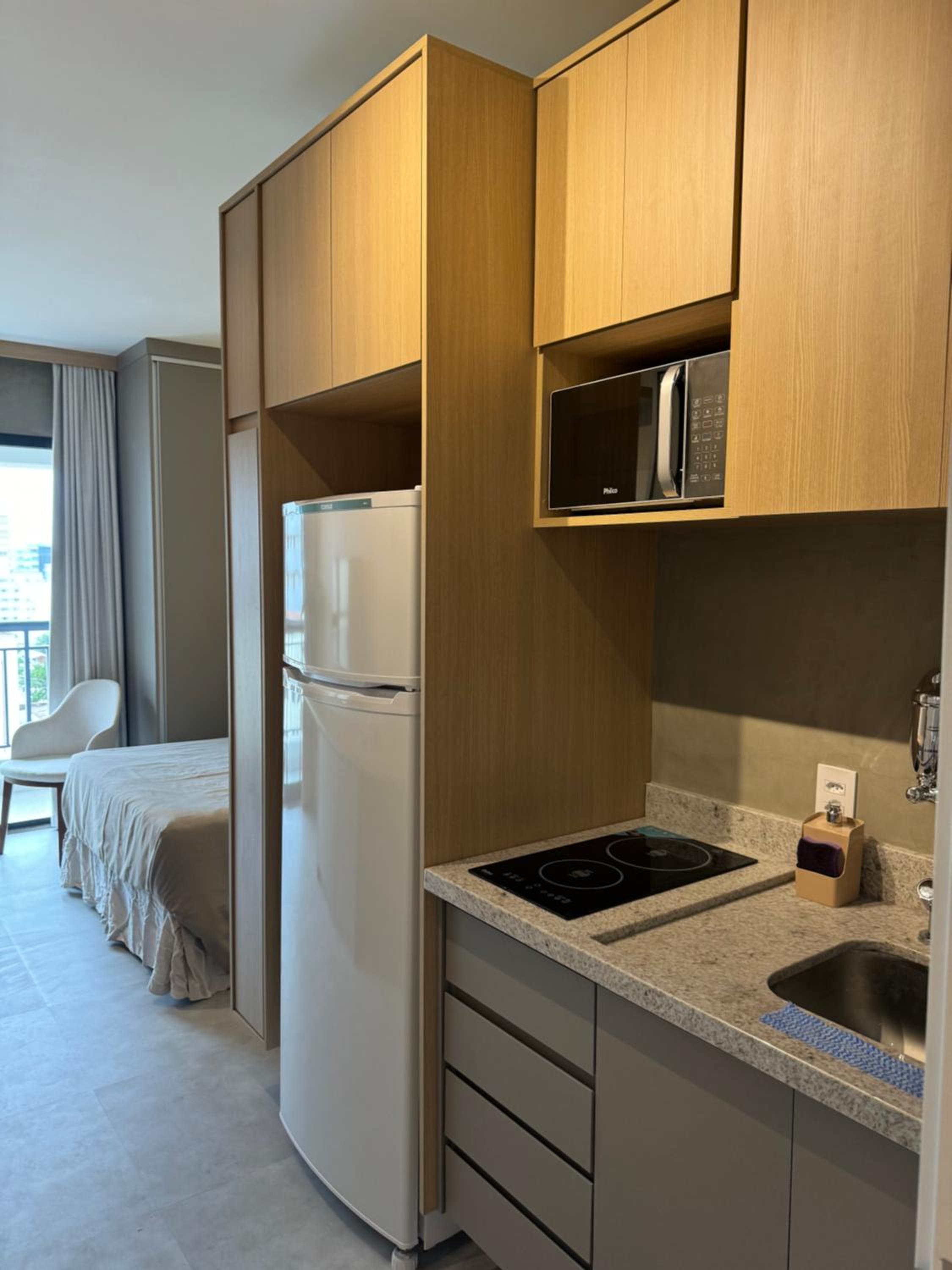 Studio pinheiros Impar 737