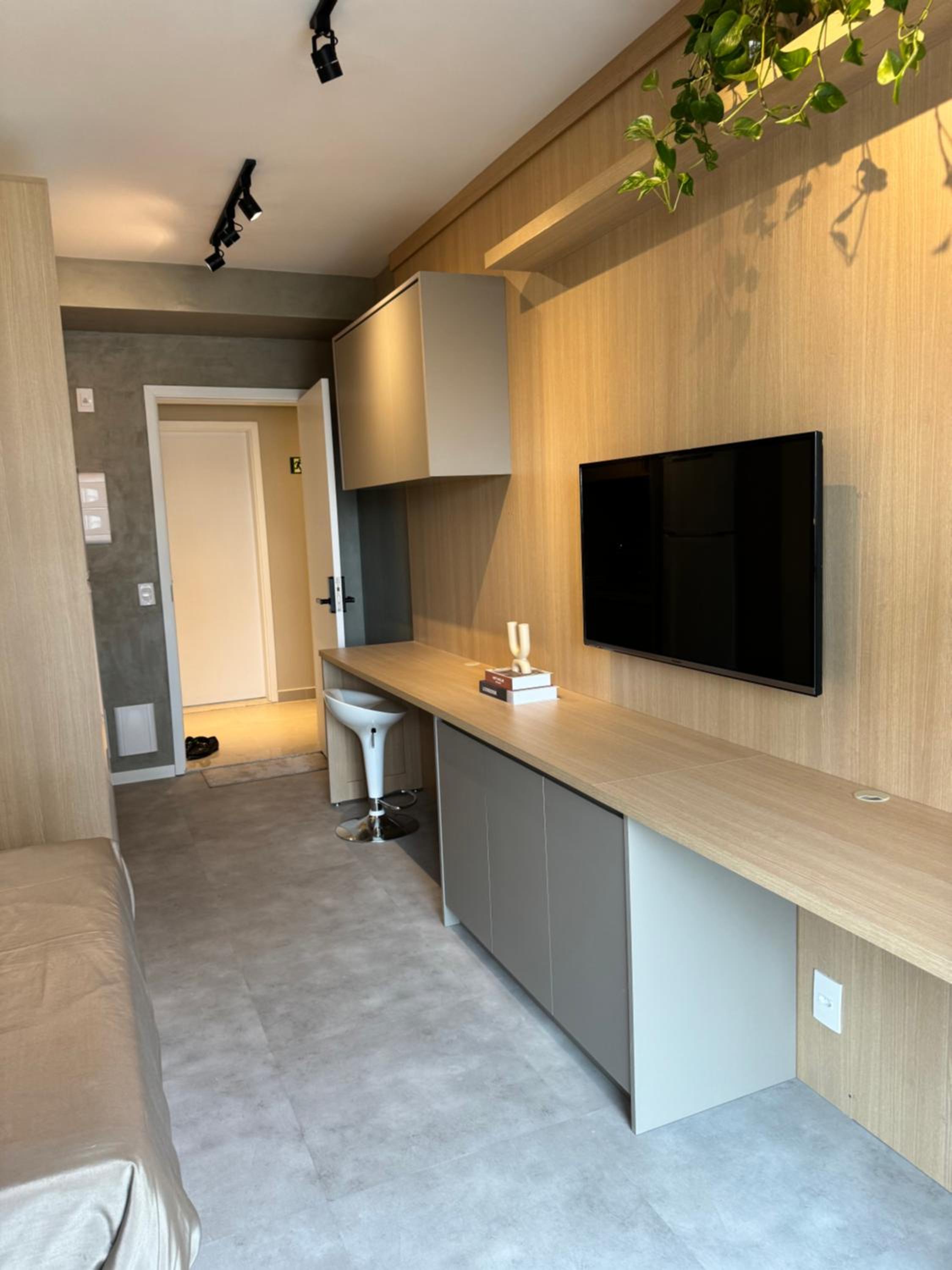 Studio pinheiros Impar 737