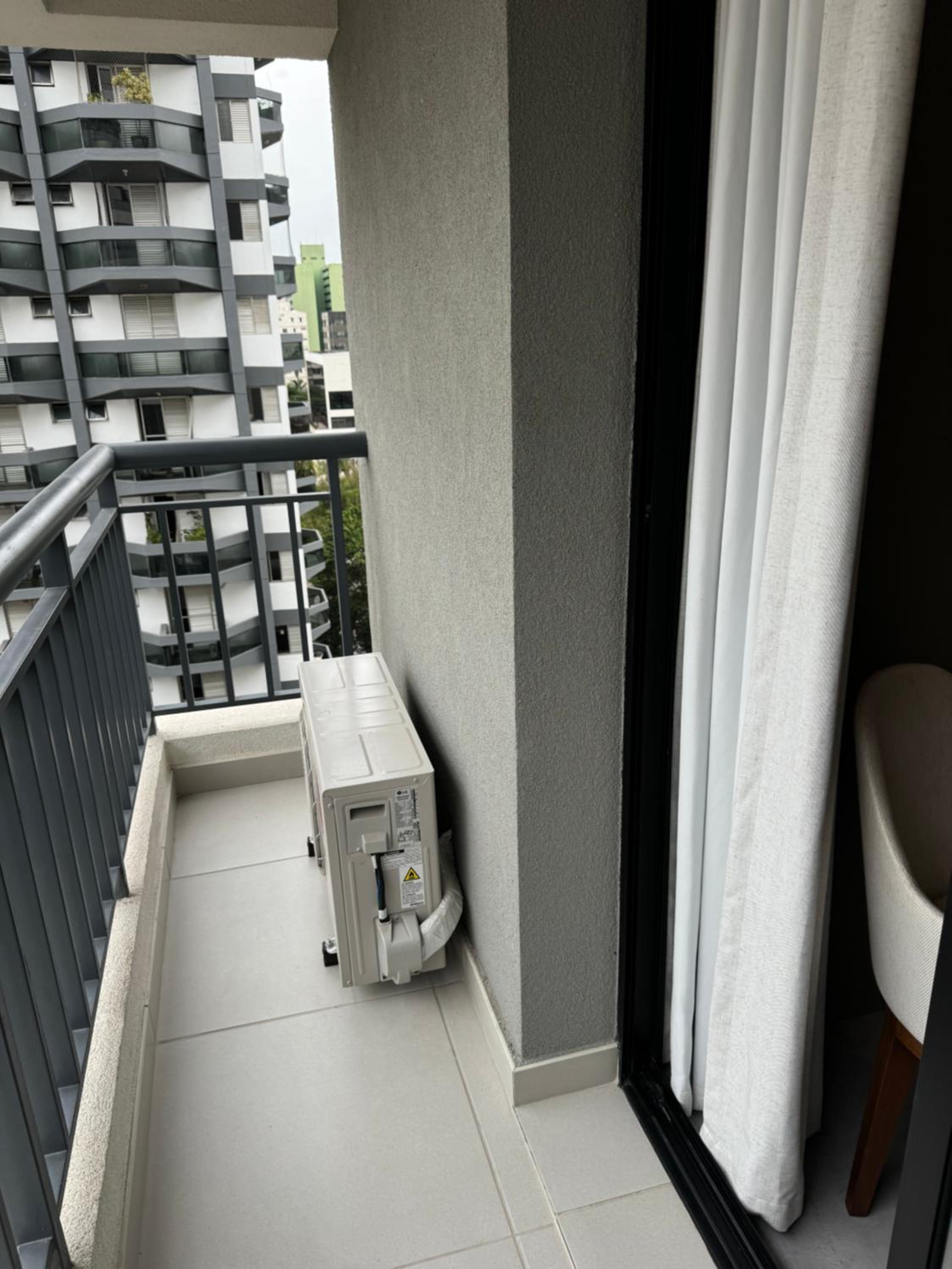 Studio pinheiros Impar 737