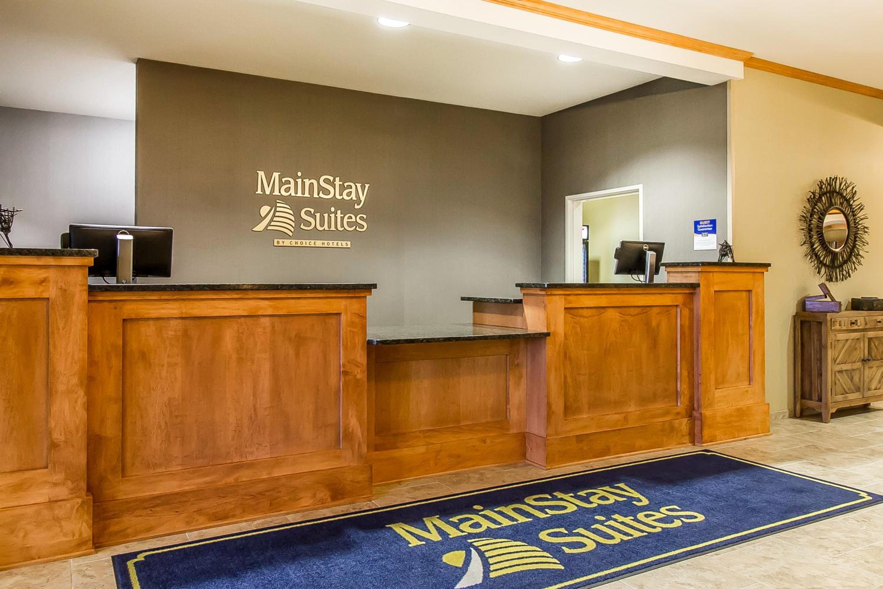 MainStay Suites Stanley, Photo 17