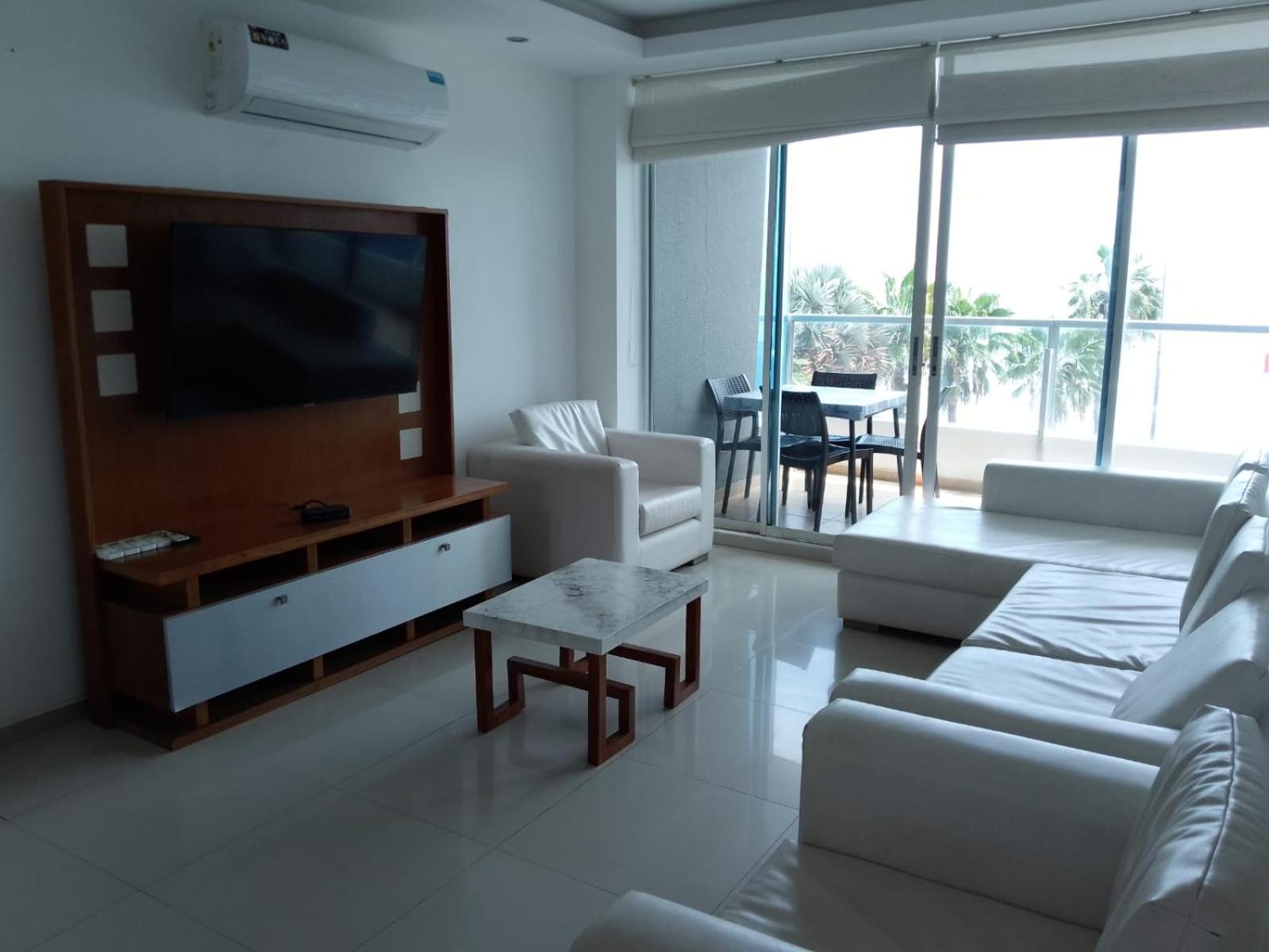 Hermoso departamento frente al mar