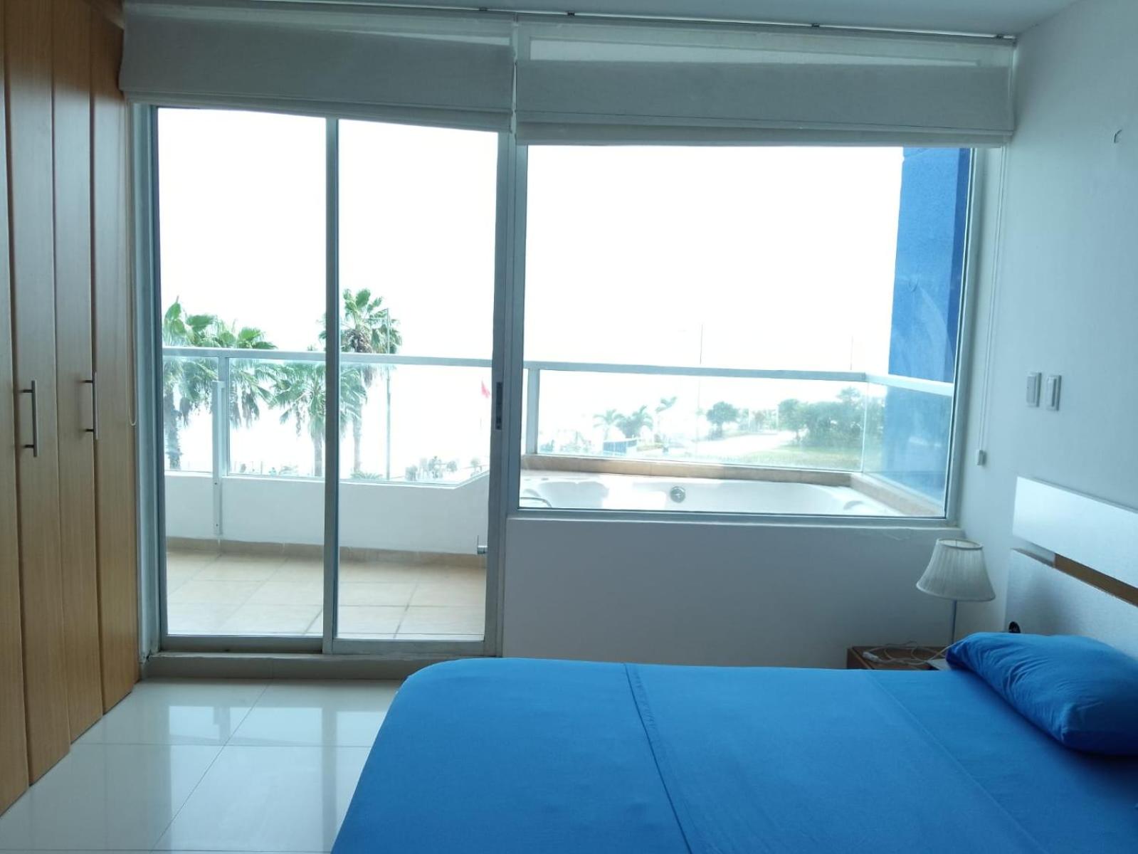 Hermoso departamento frente al mar