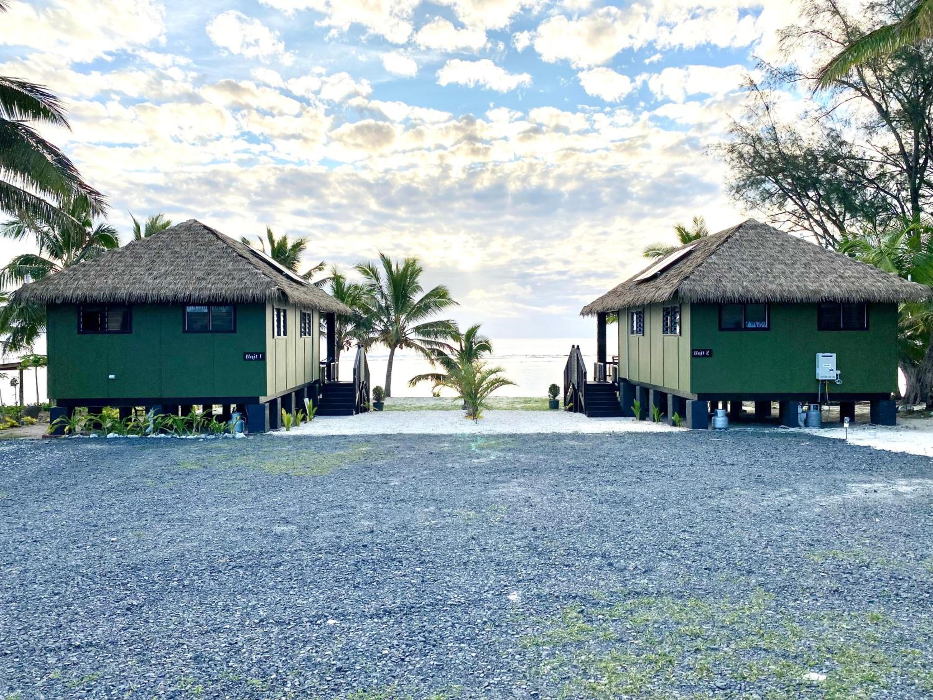 Manta-Ray Beach Units