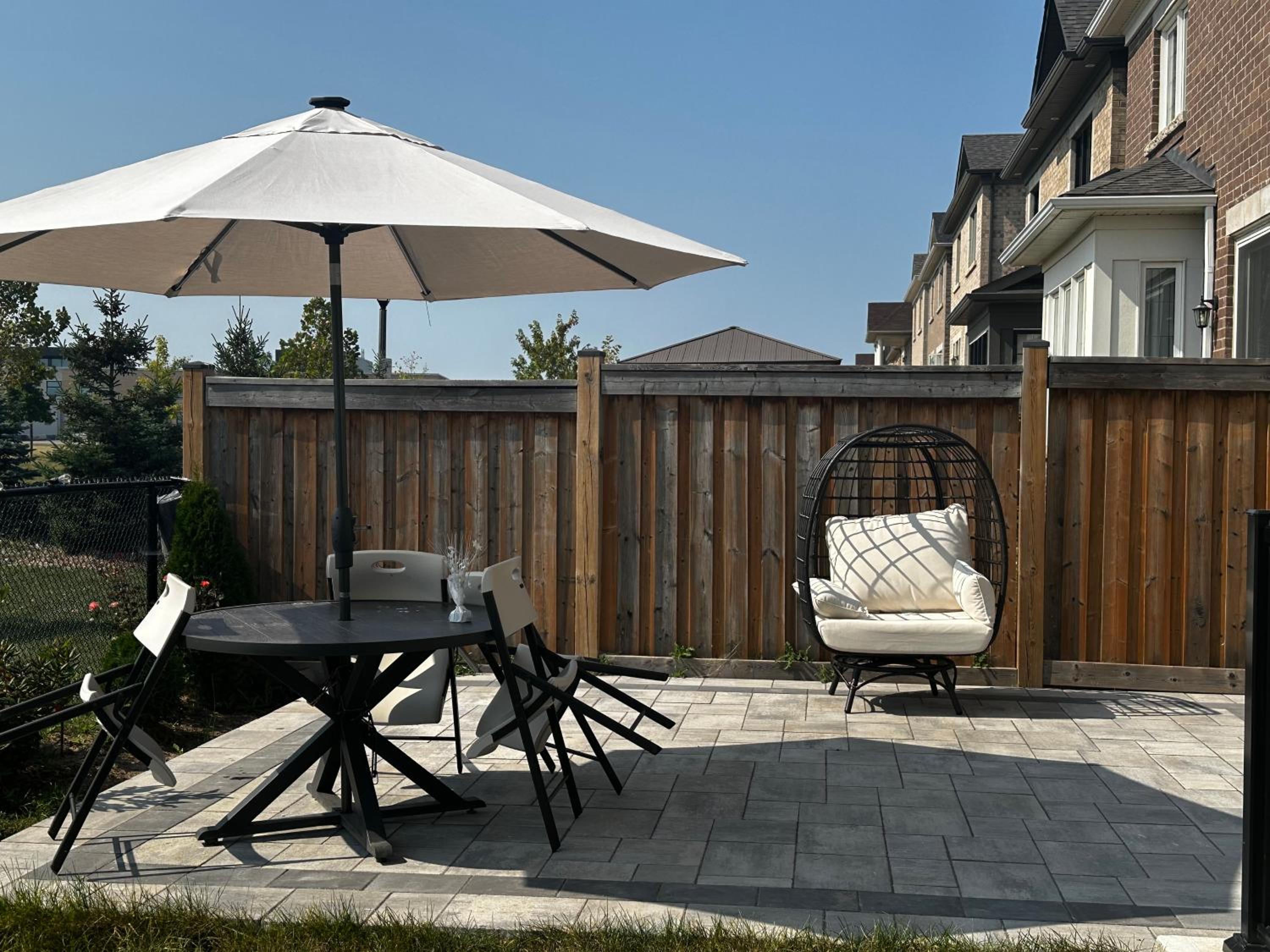 Luxury Basement Apartment in Oakville Monthly stays only