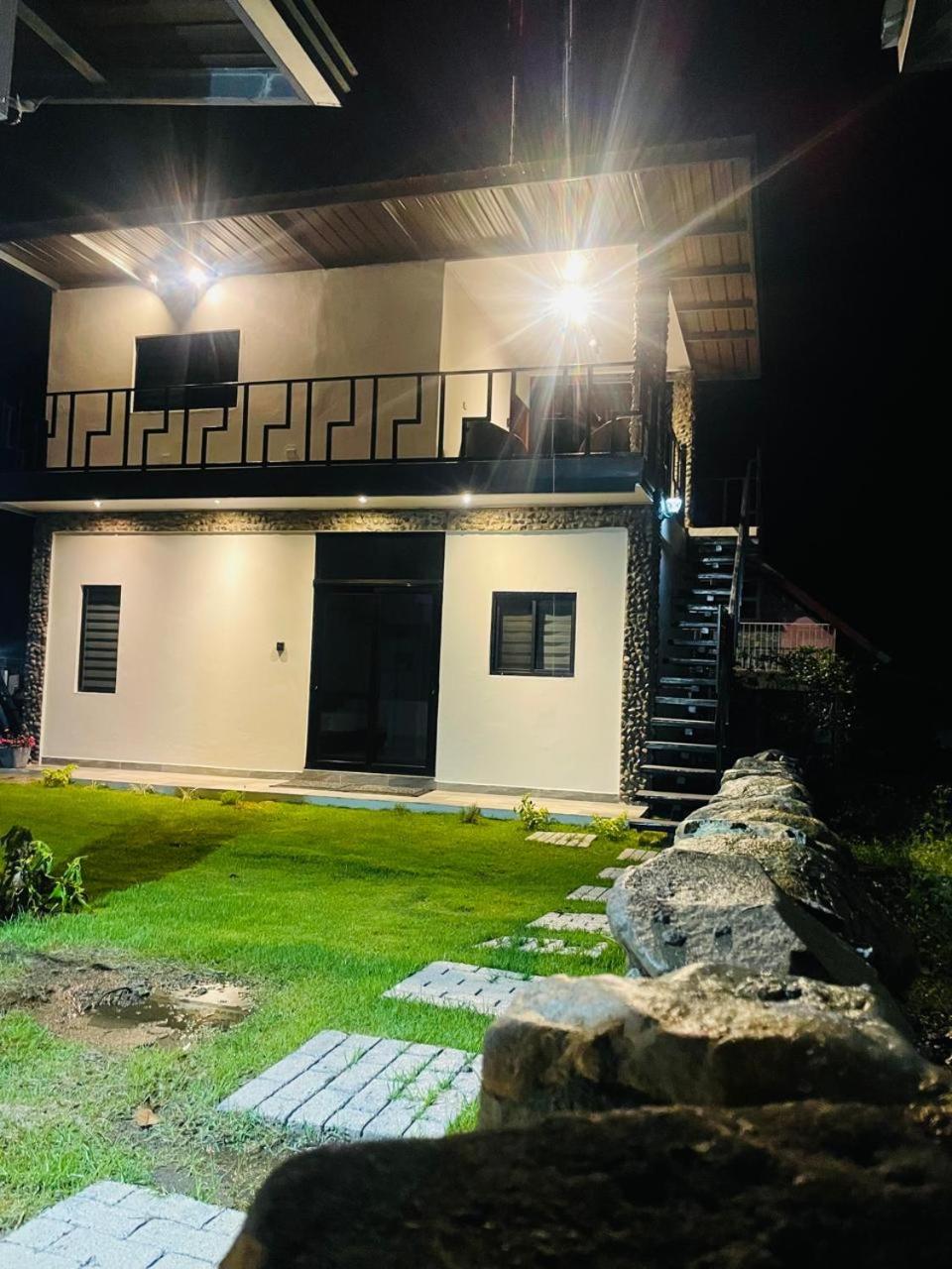 Thiago Casa Luna view 3