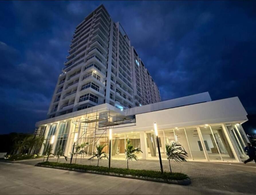 Porto Horizonte Suite 735