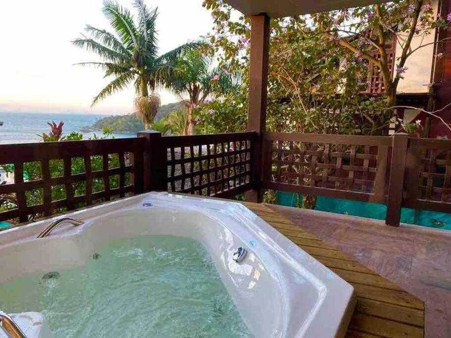 3 - Apto com Jacuzzi e Vista Mar - Morada do Ganso