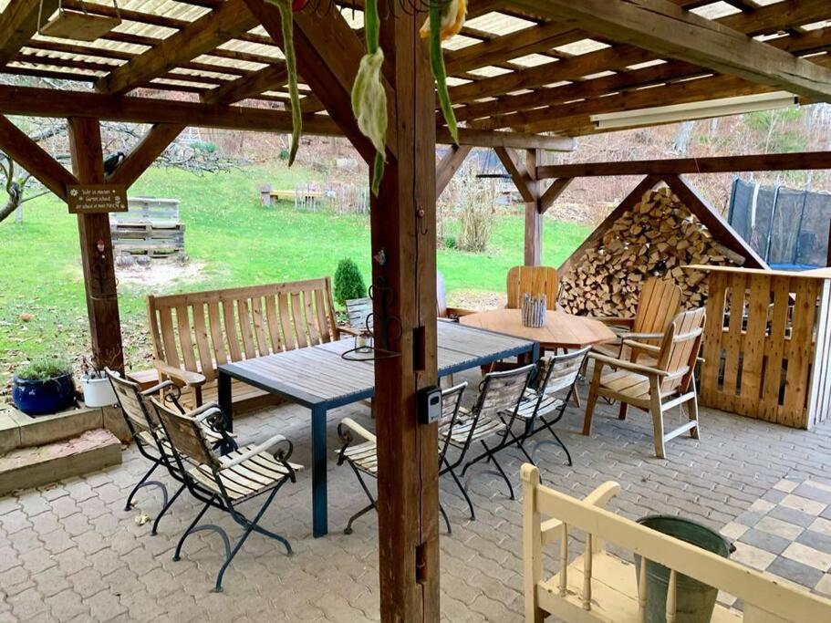 Forsthaus am Wald mit Garten & Feuerstelle