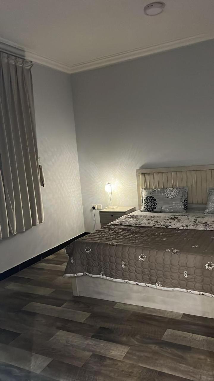 Smart entry Apartment in Al Hamra