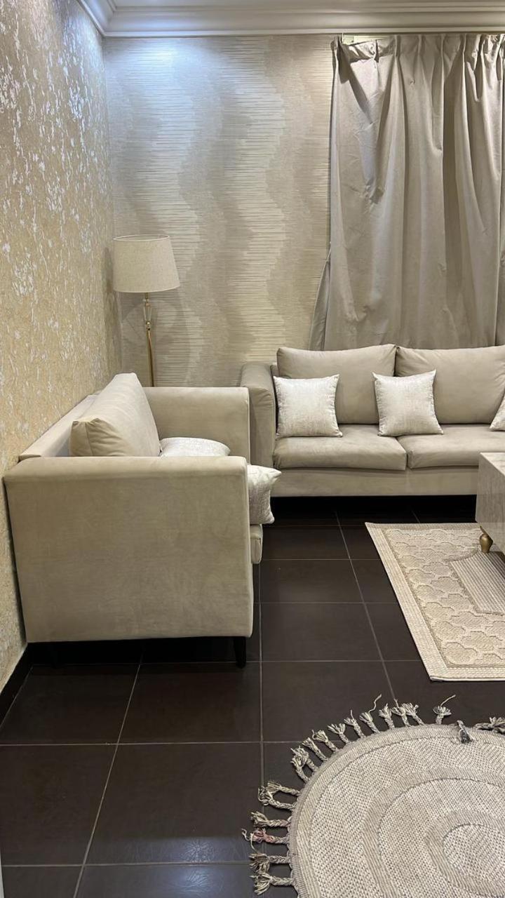 Smart entry Apartment in Al Hamra