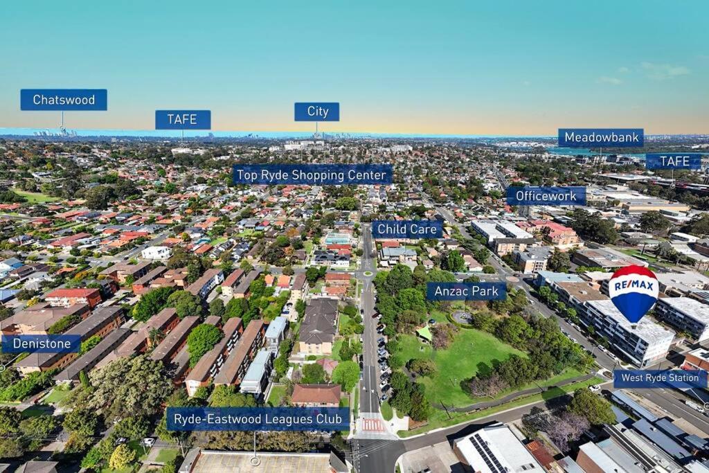 ParkView Apt & Private Parking & Close to Station