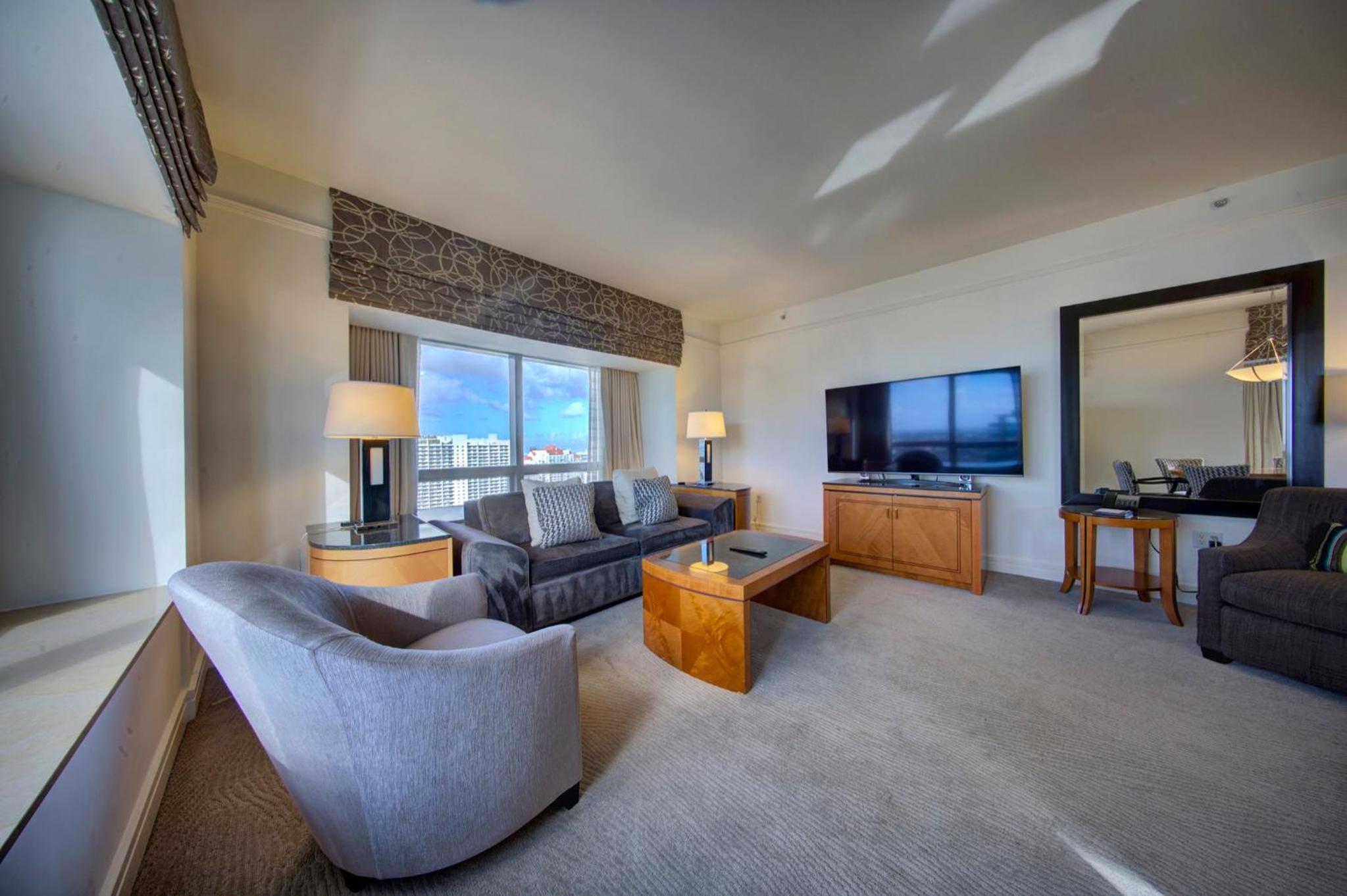 Luxurious Four Seasons Two Bedroom Suite