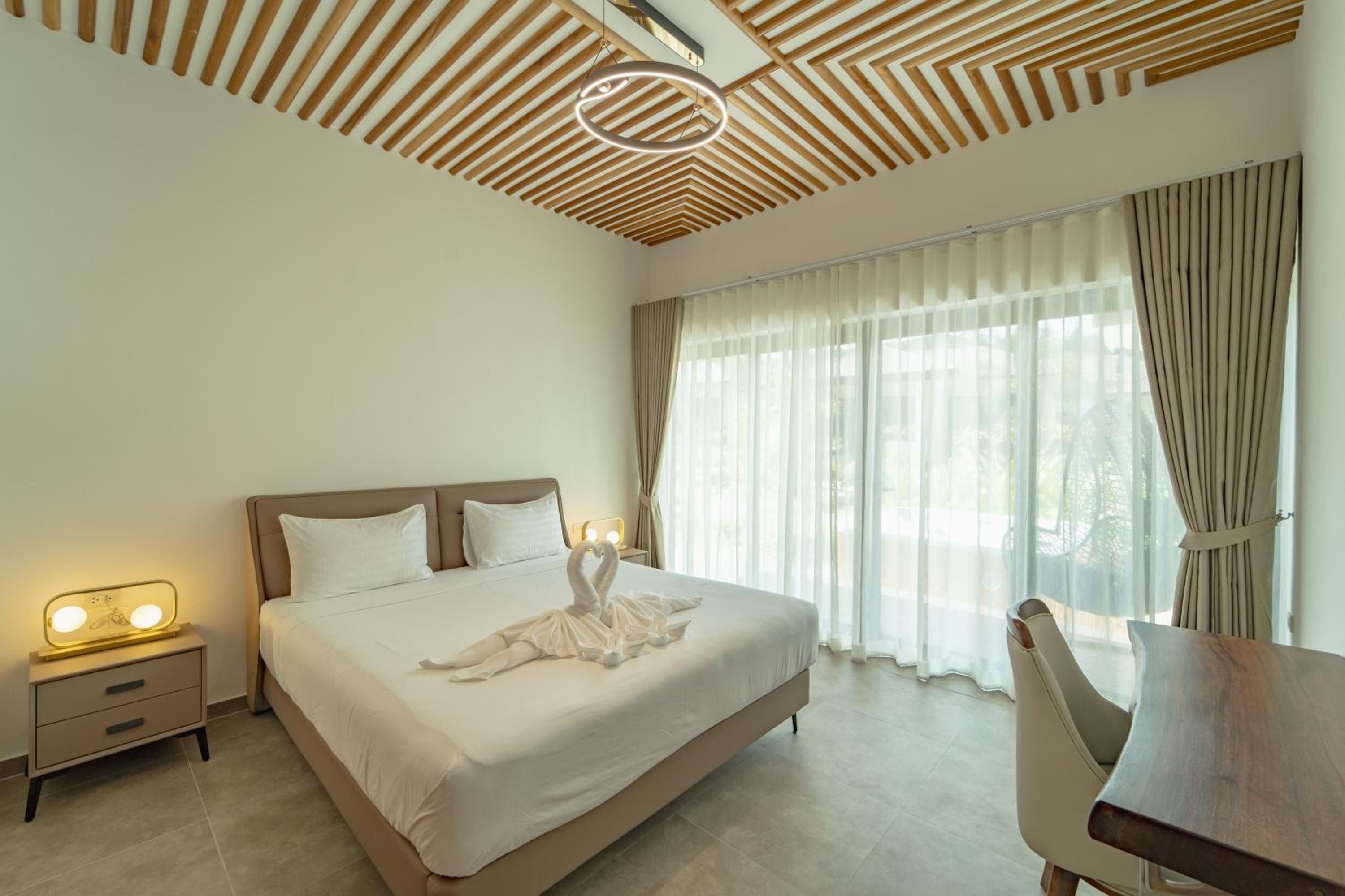 SHI Phangan Villas