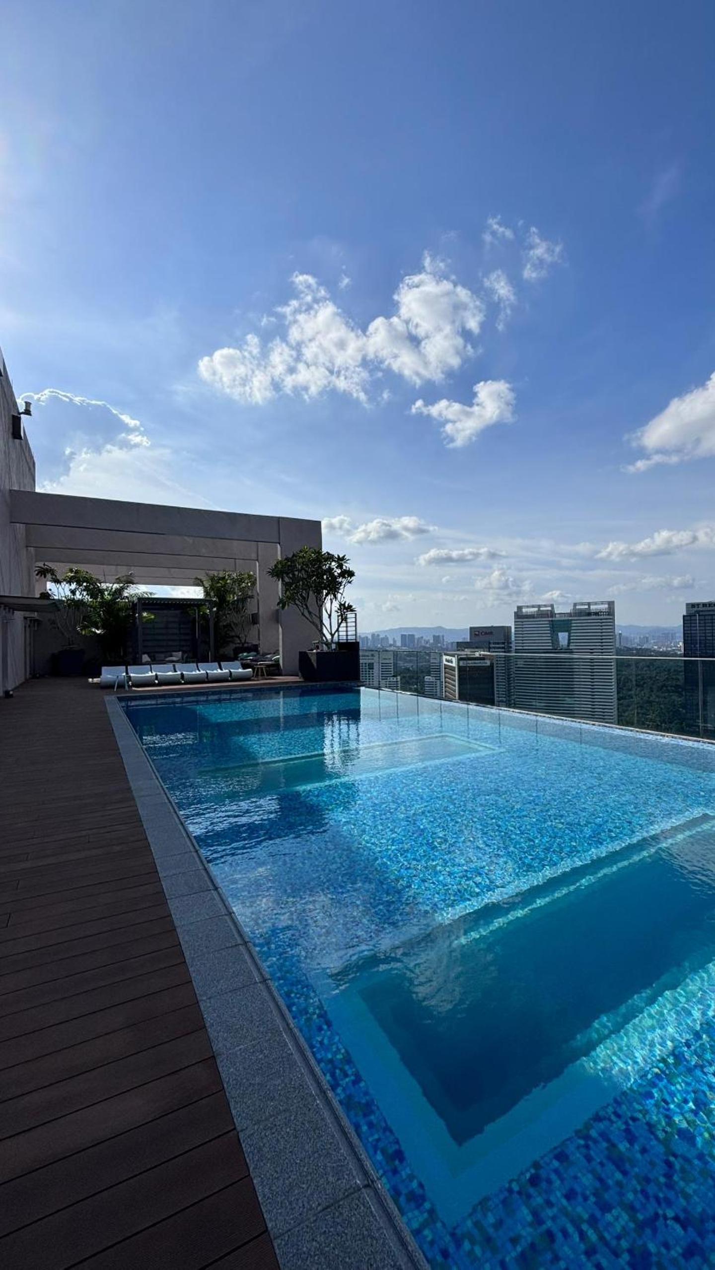 Riveria Suites, KL Sentral by Homebrickz
