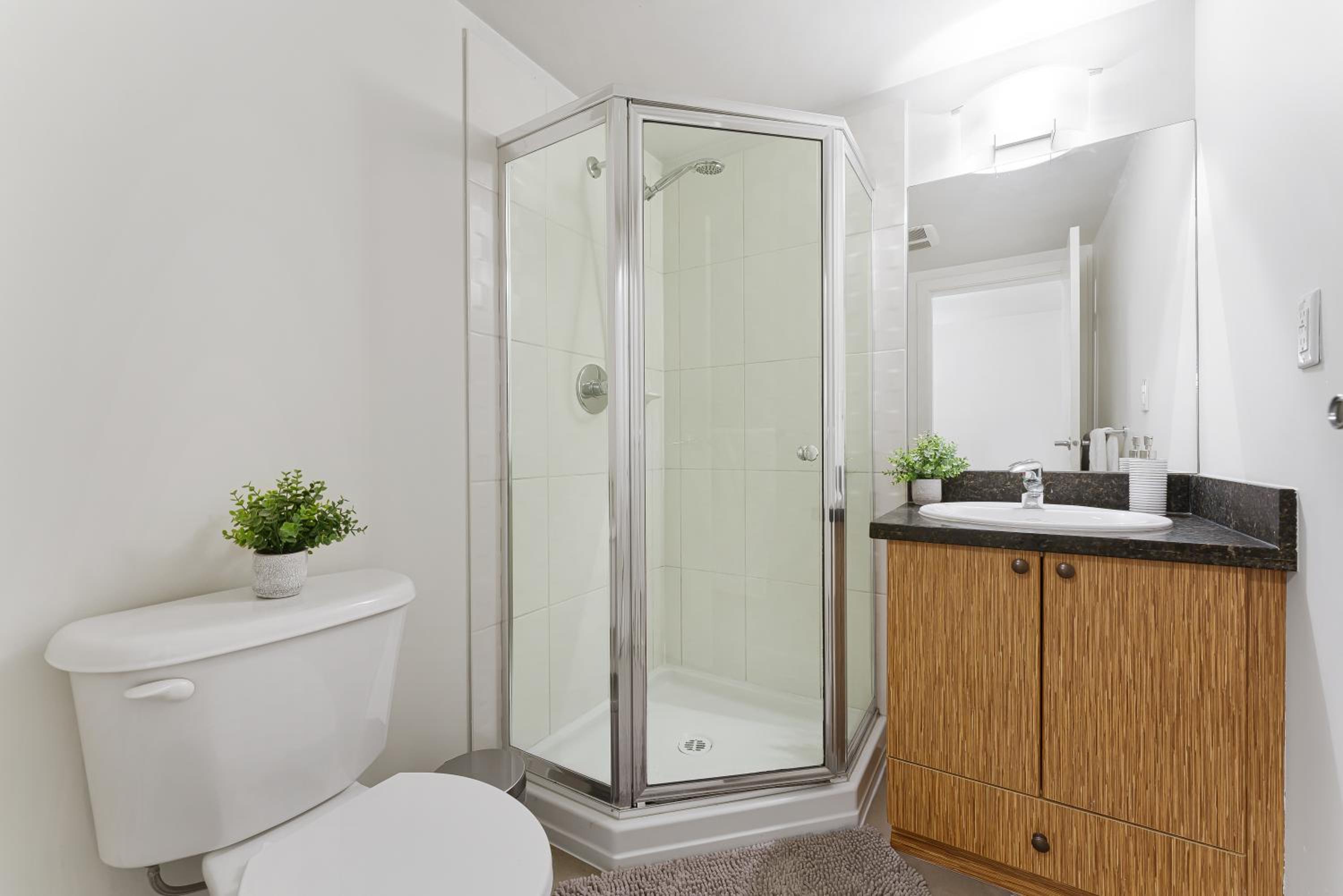 Exclusive Yaletown 2 Bedroom Apartment Urban Living at Its Best