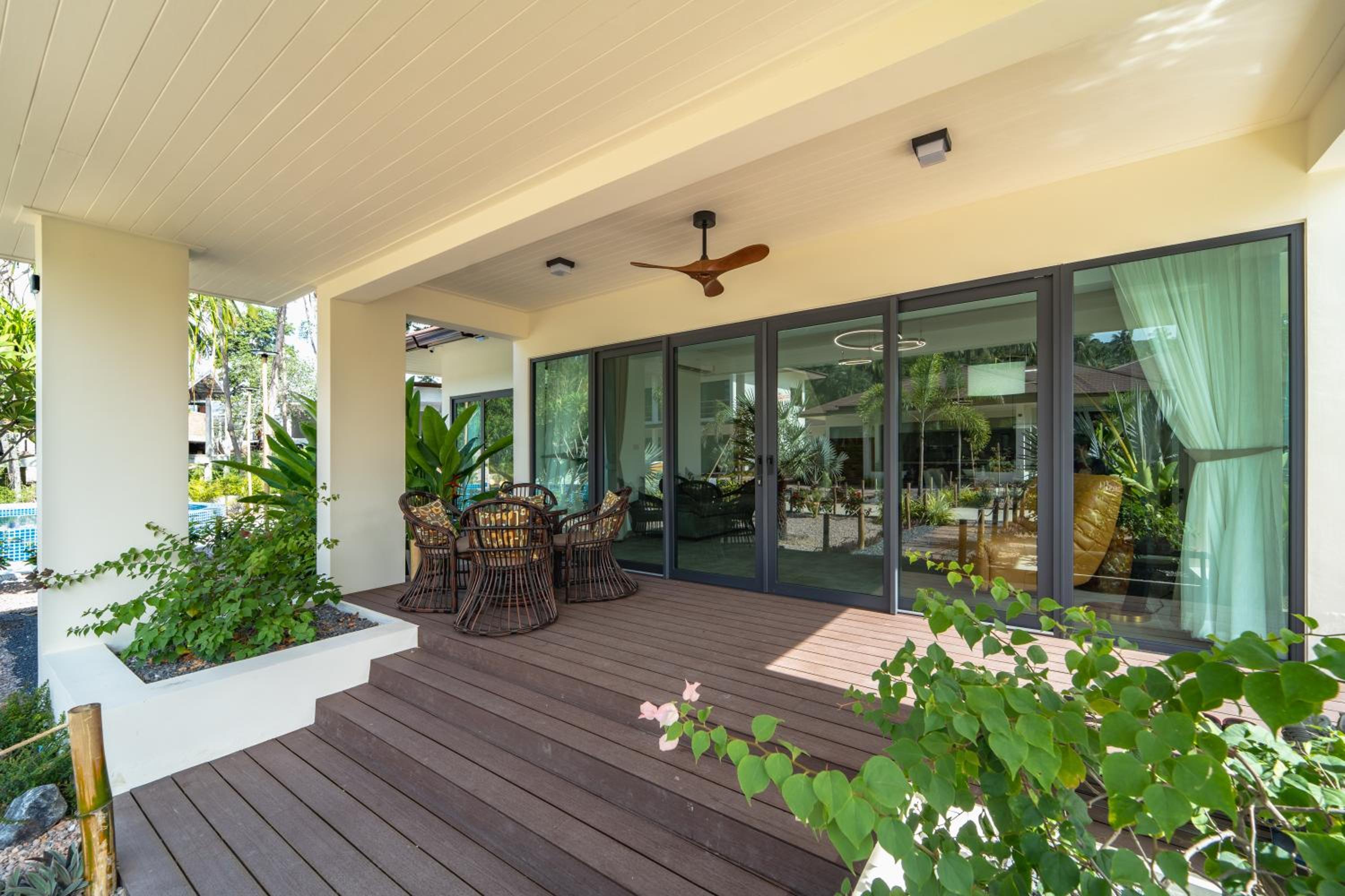 SHI Phangan Villas
