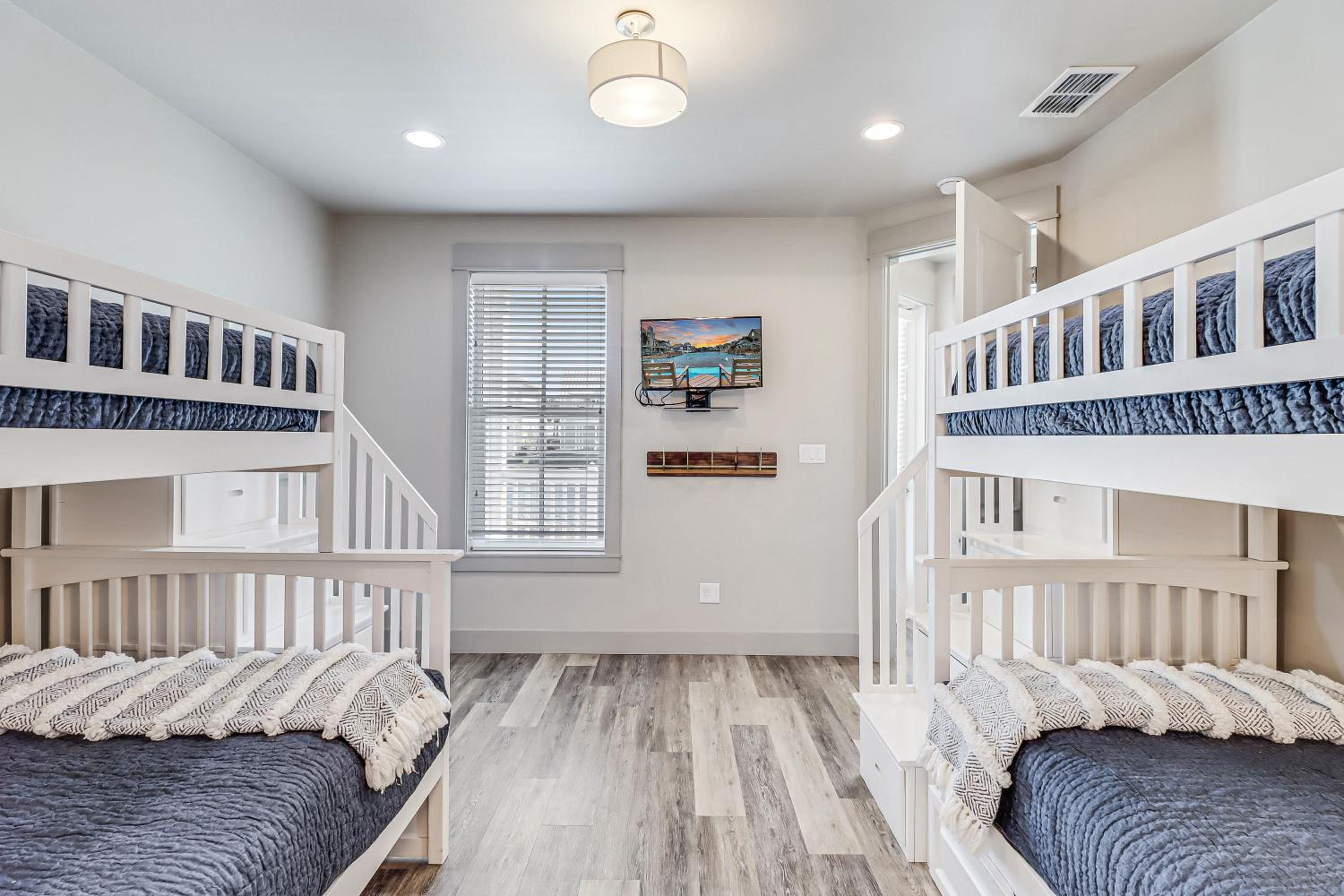 Beached Inn 236 BE