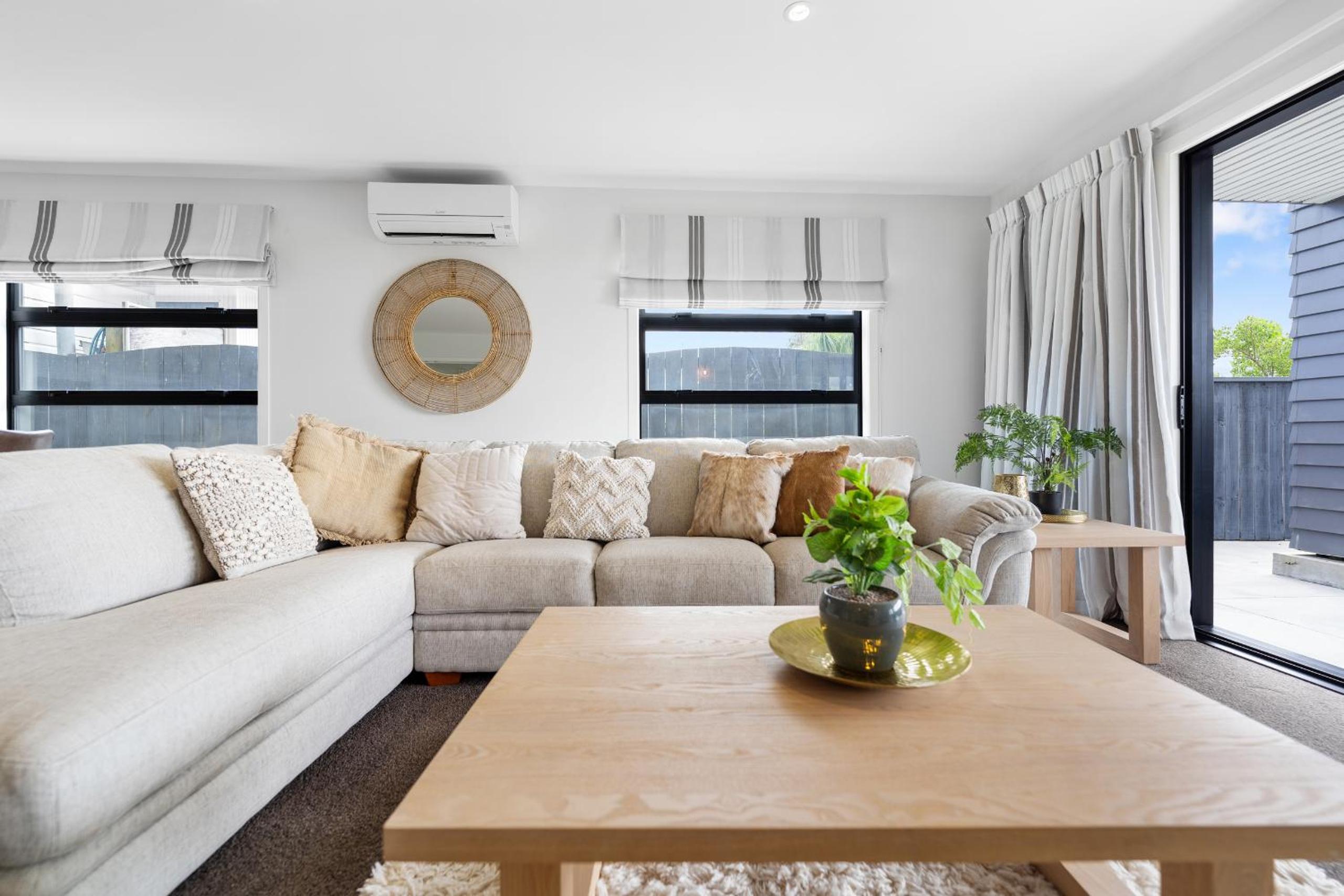 Beachfront Paradise - Papamoa Beach Holiday Home view 5