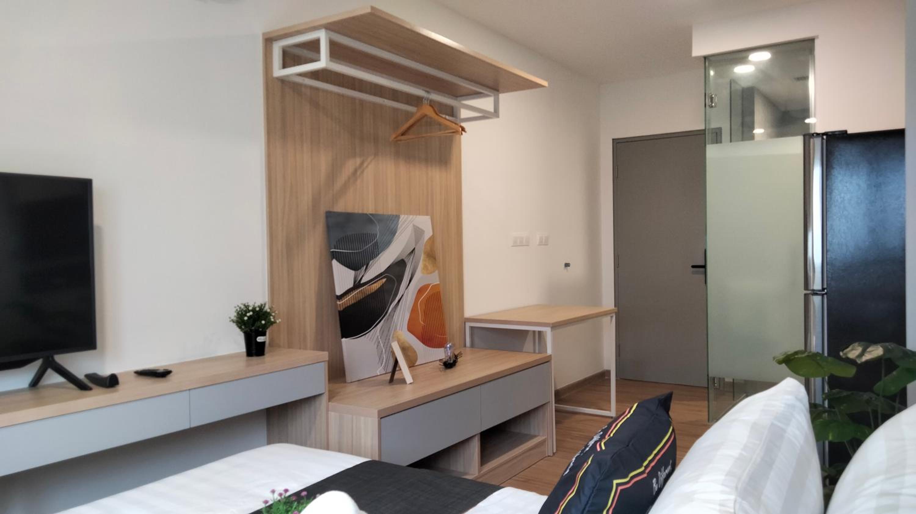 Riveria Suites, KL Sentral by Homebrickz