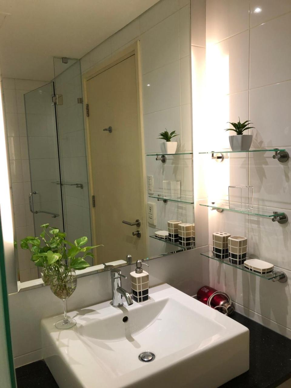 Avalon Suite District 1