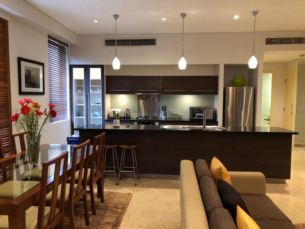Avalon Suite District 1
