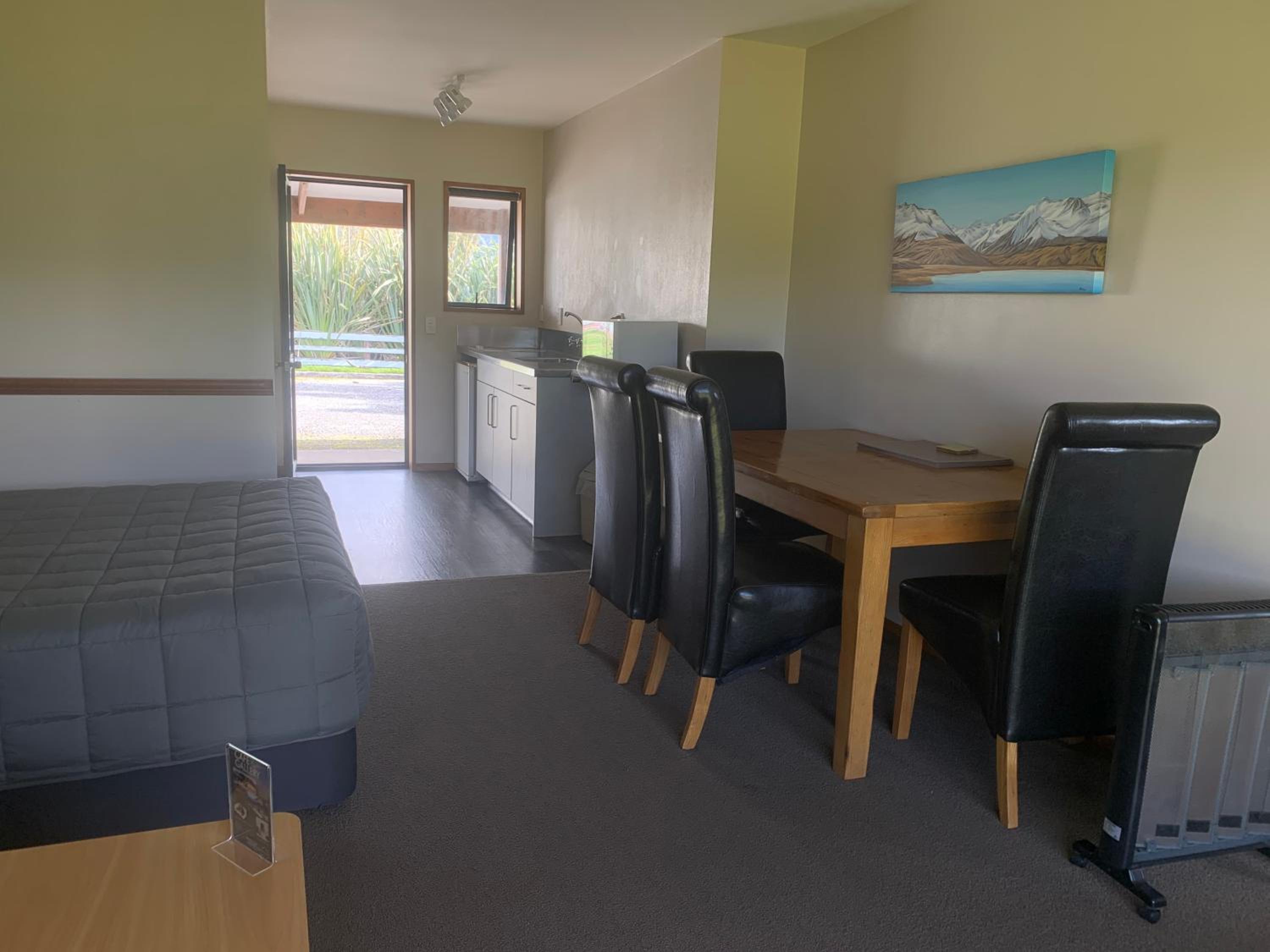 Mt Cook View Motel - Fox Glacier