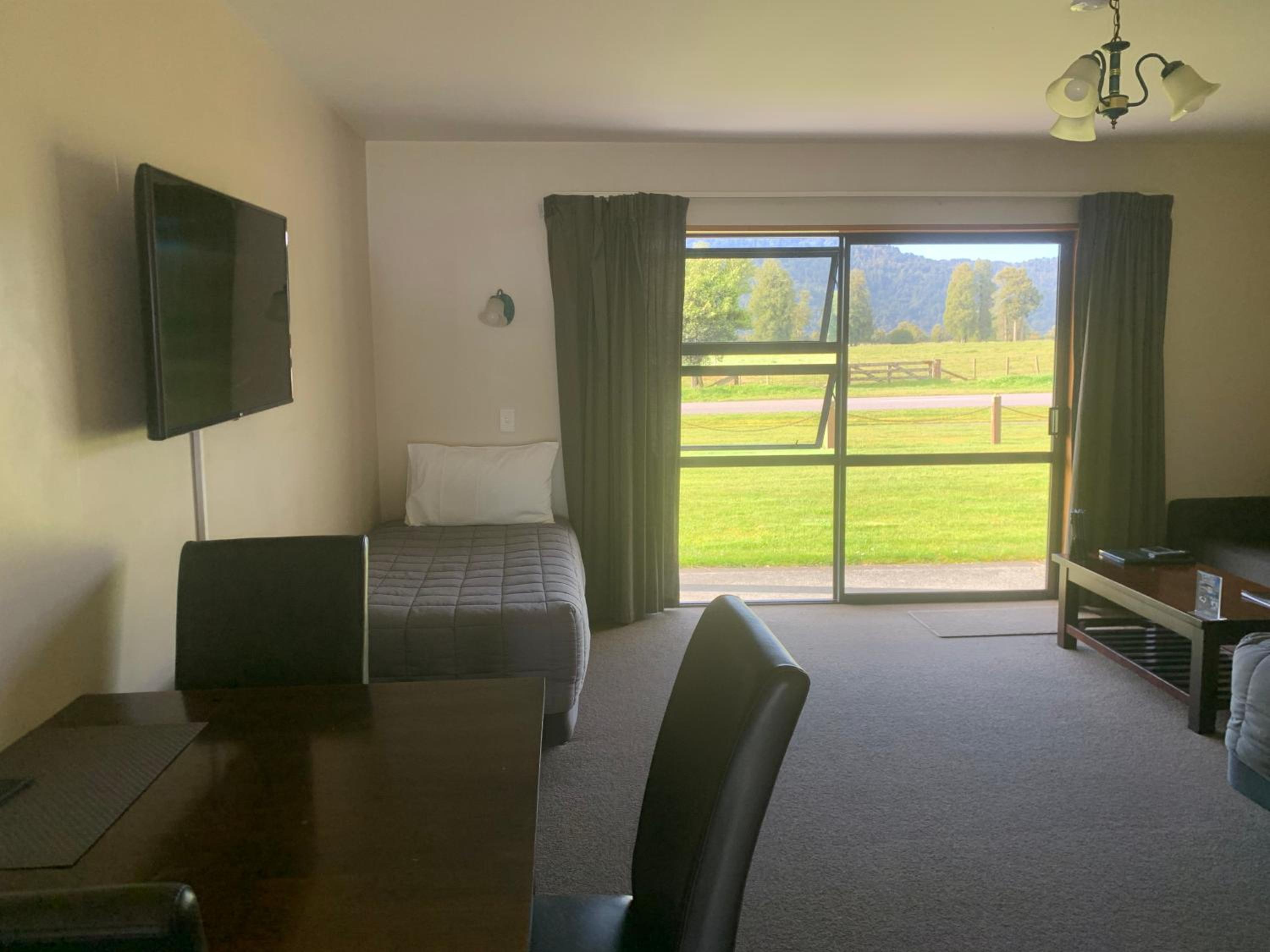 Mt Cook View Motel - Fox Glacier