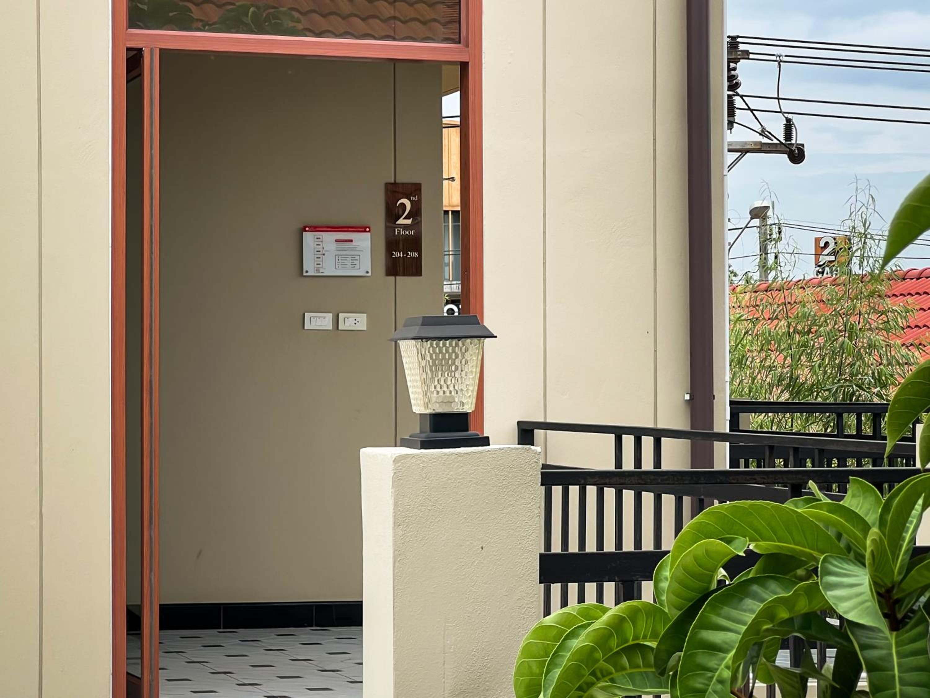 Tachang Airport Hotel