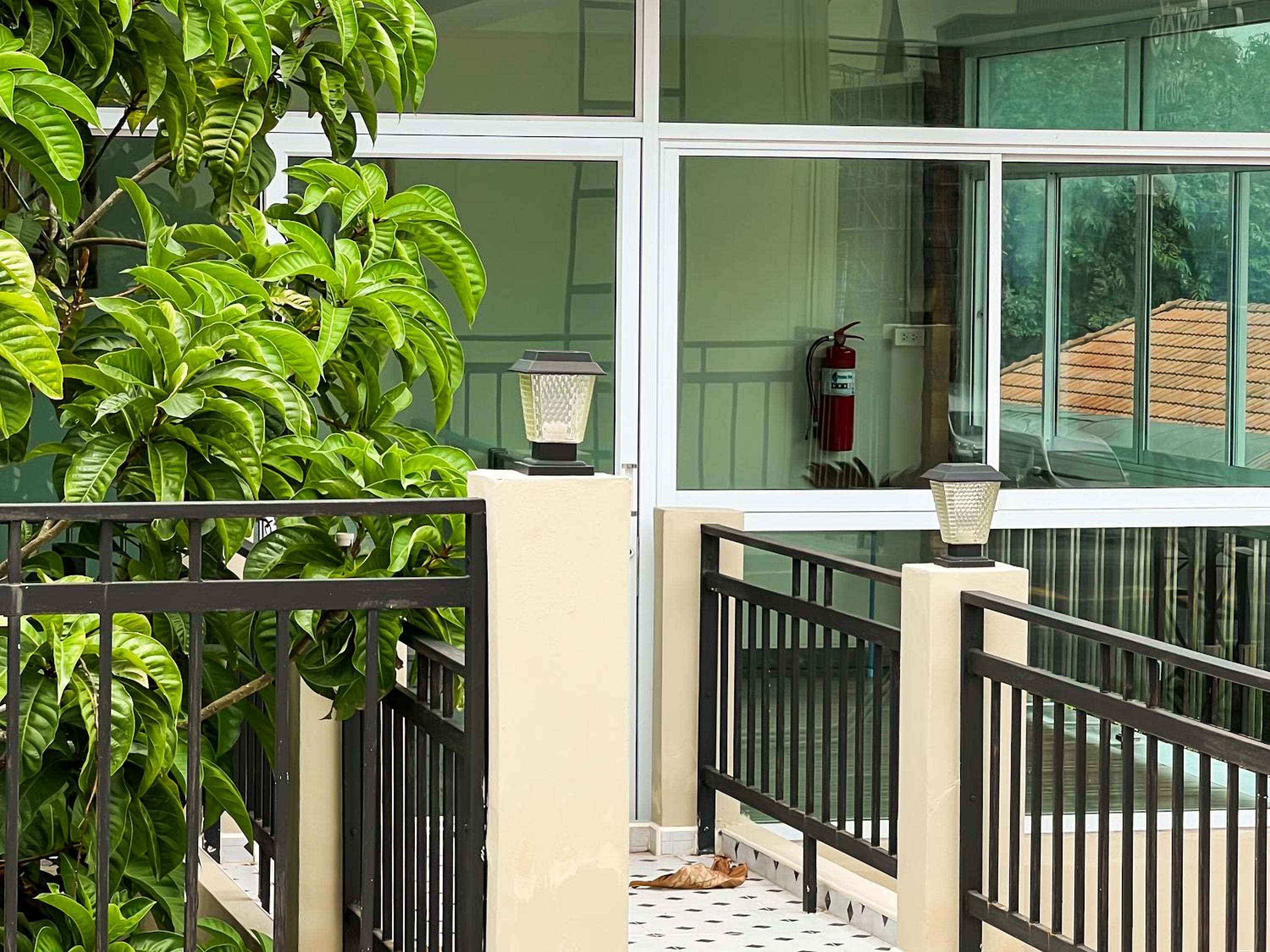 Tachang Airport Hotel