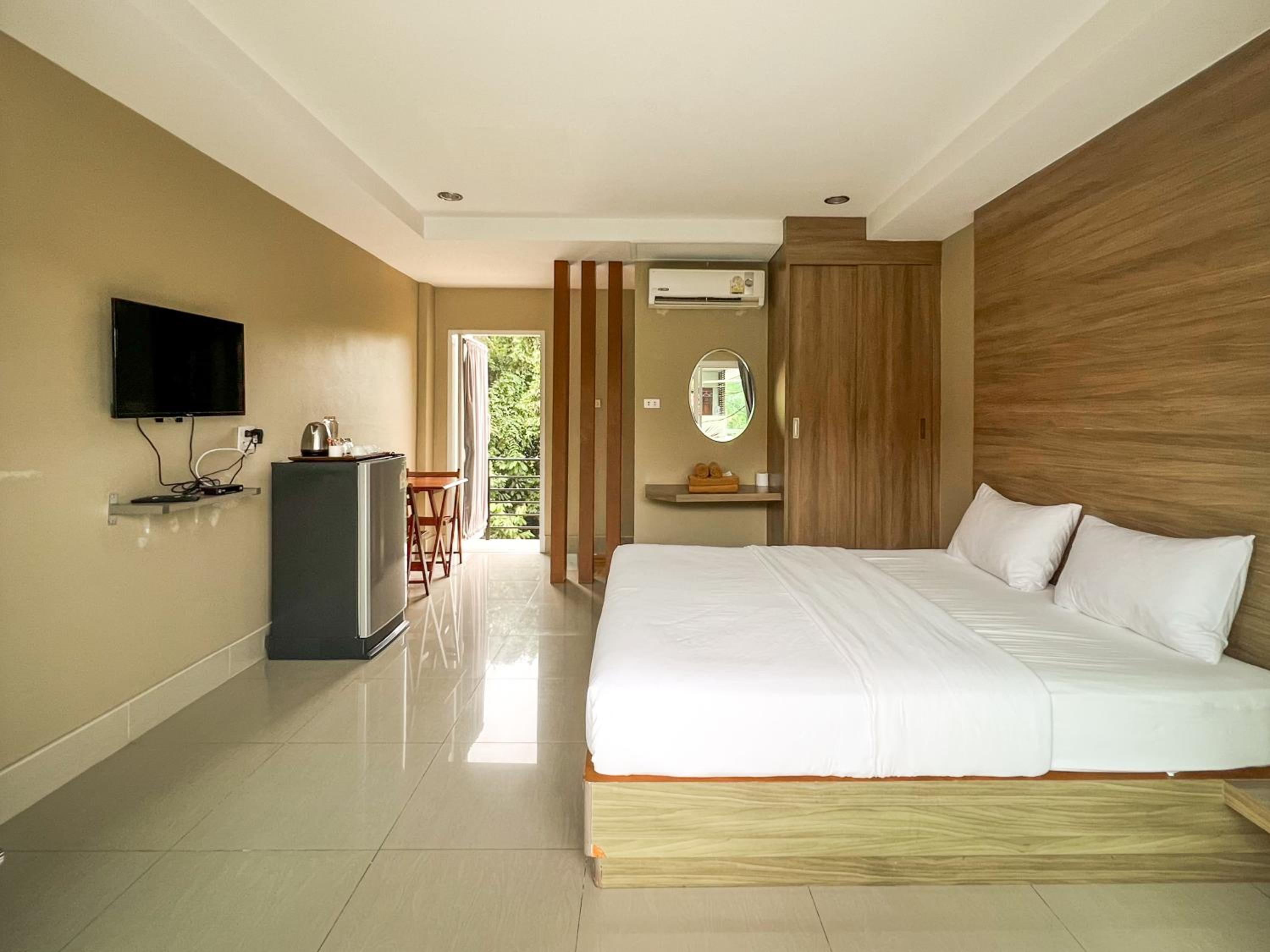 Tachang Airport Hotel
