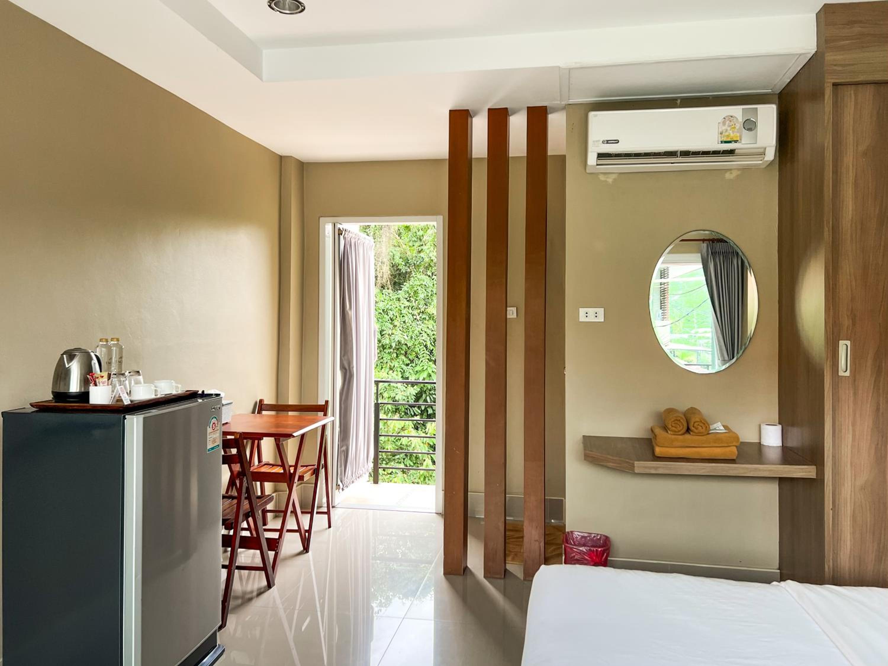 Tachang Airport Hotel