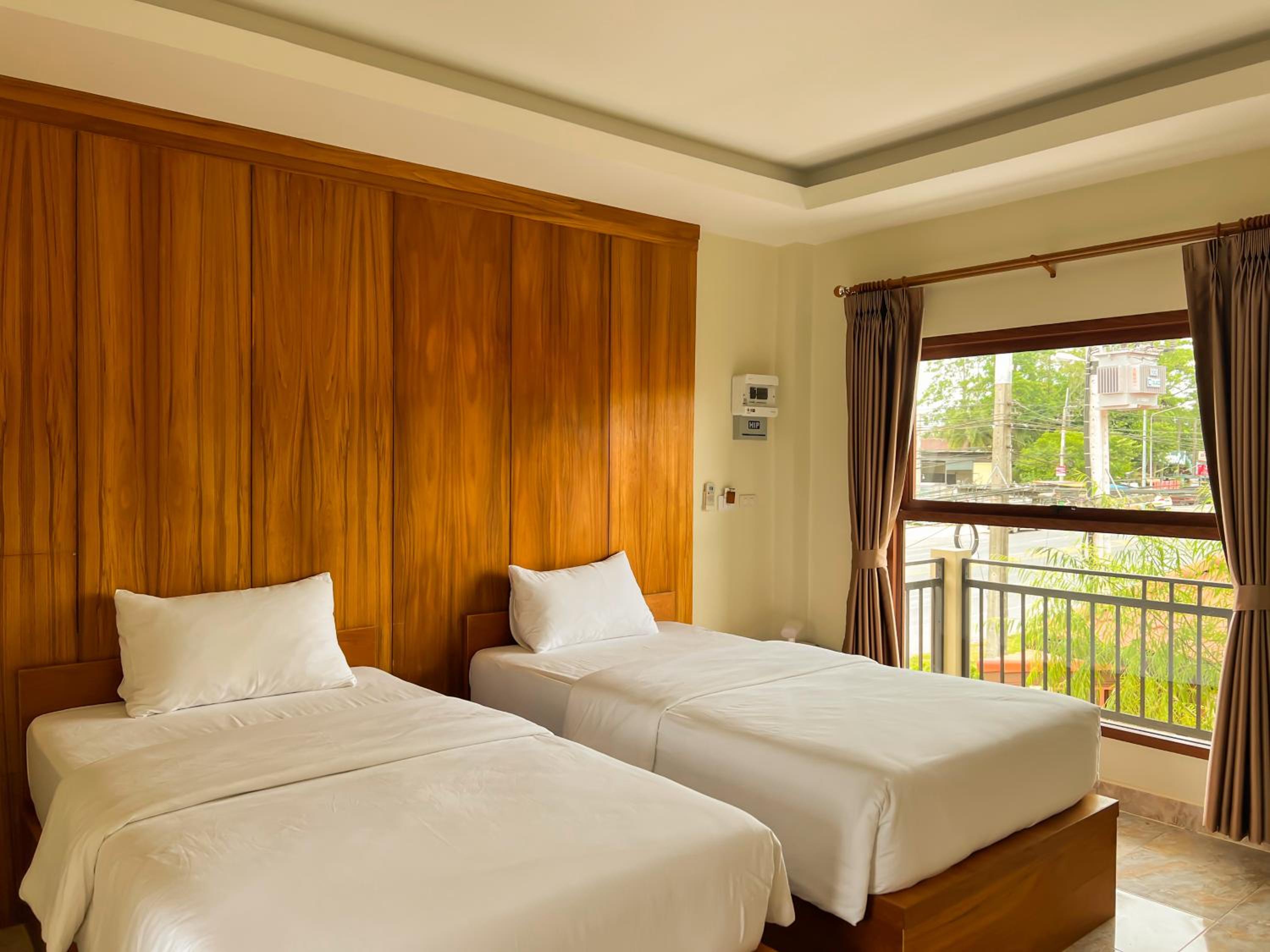 Tachang Airport Hotel