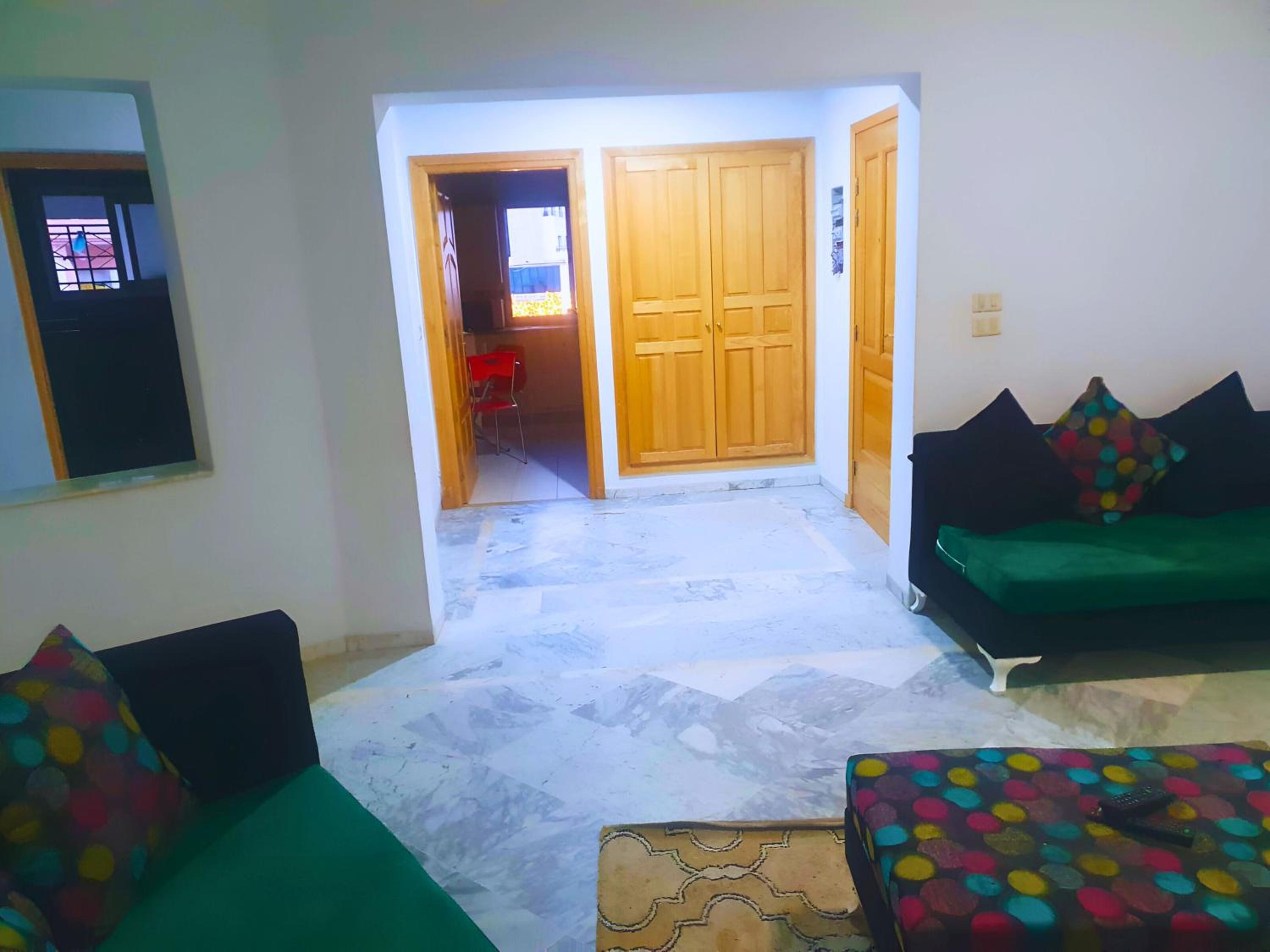 Appartement 2 Chambres Familial Ennasr 2 Tunis view 4